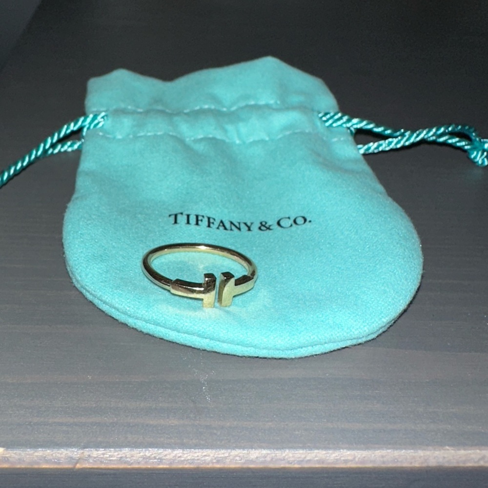Tiffany & Co. T ring